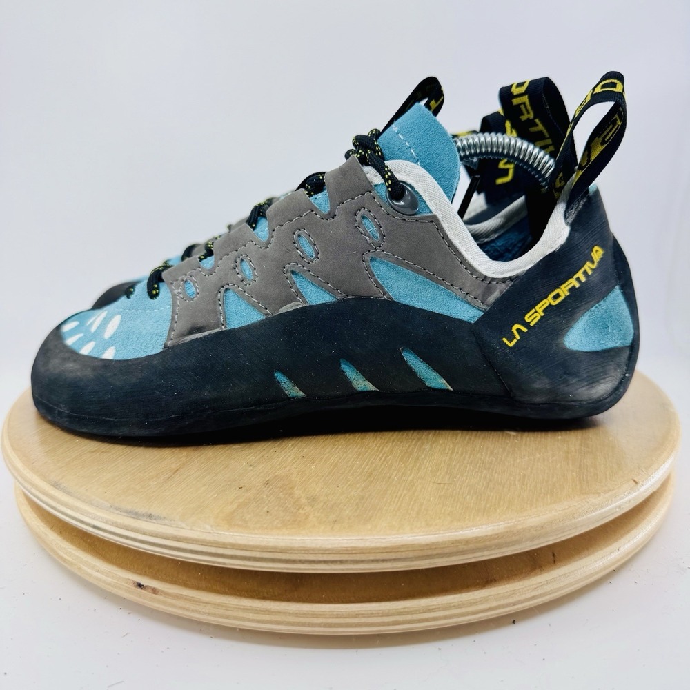 La Sportiva Tarantulace Rock Climbing Shoes Blue Women's 5.5 Bouldering Lace